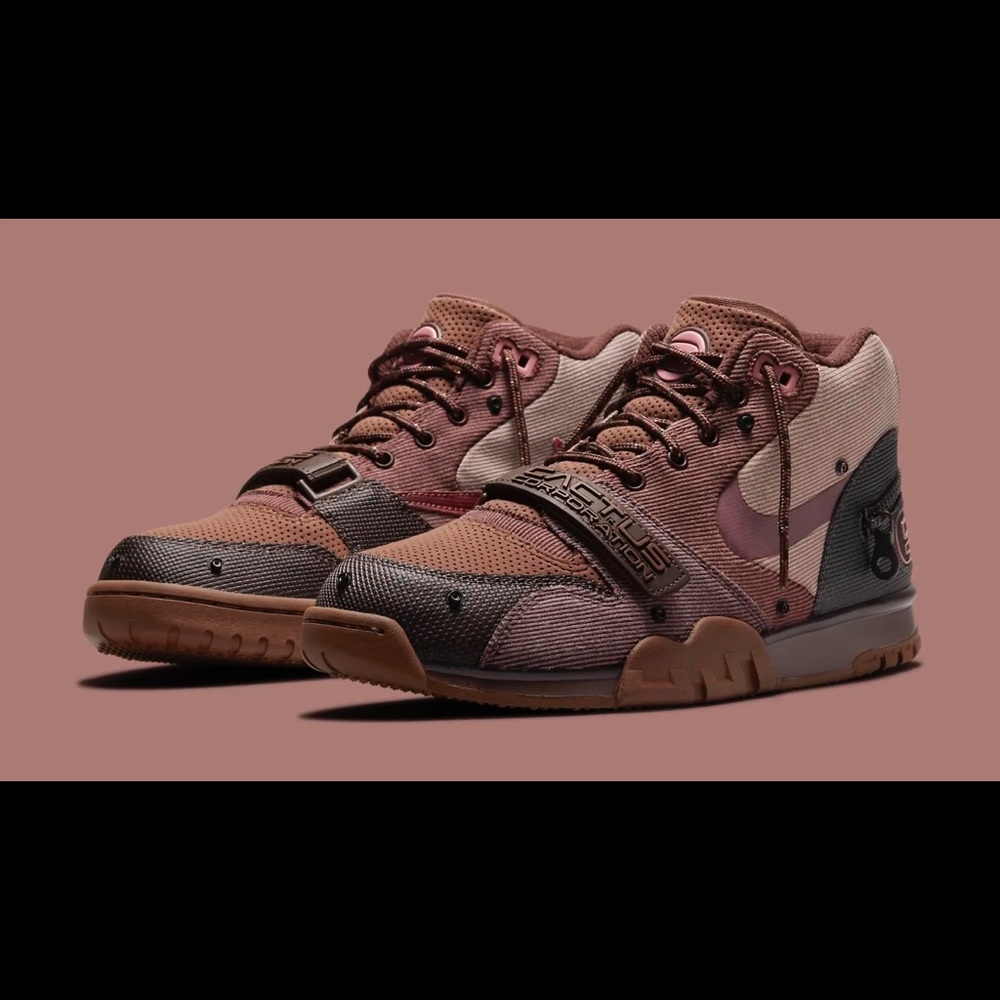 Travis Scott Air Trainer 1
